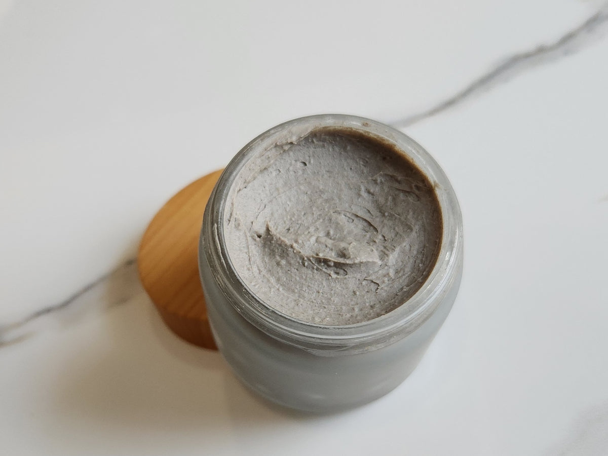 AkomaBae Tea Tree Clarifying Face Mask