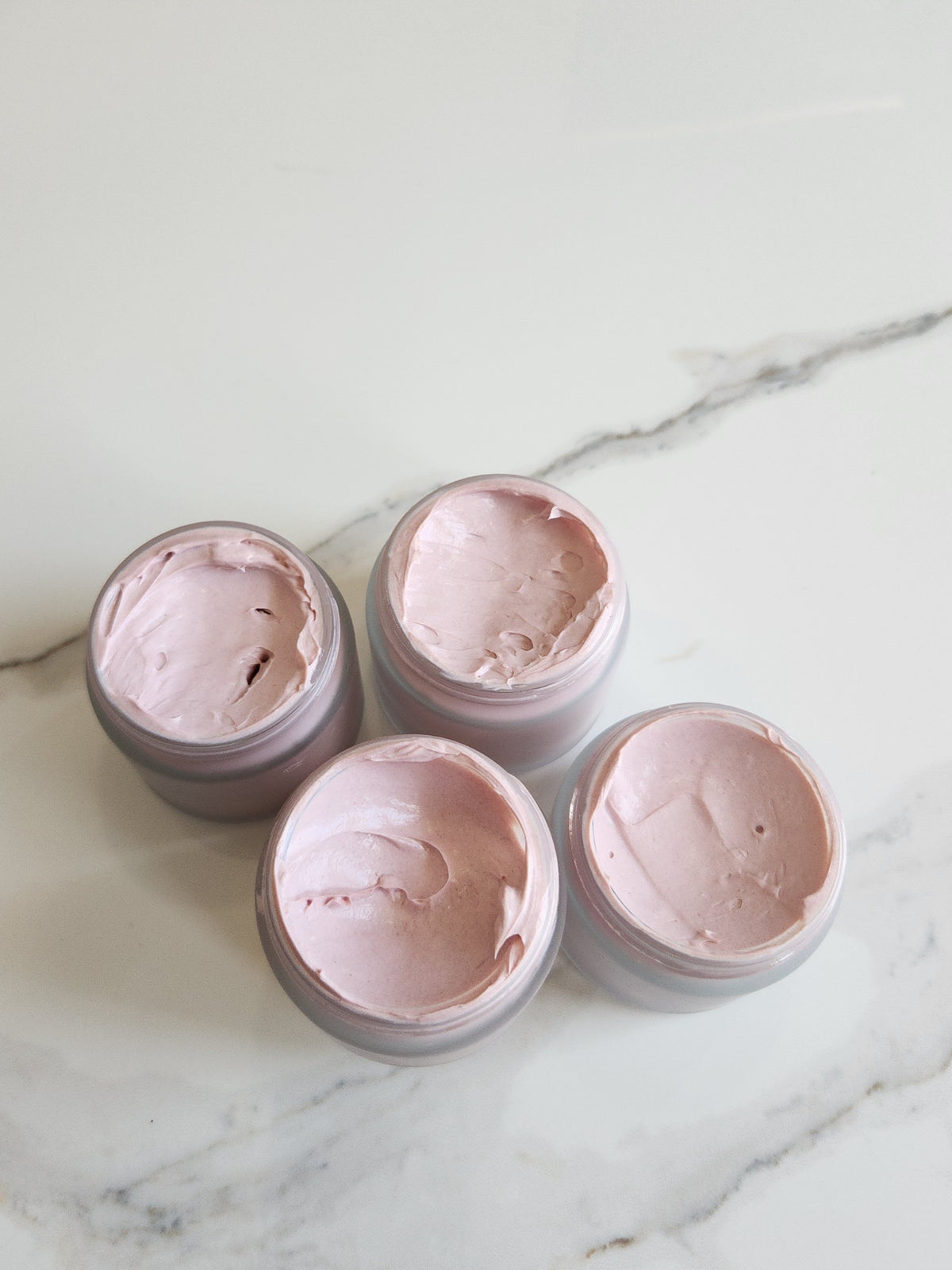 AkomaBae Organic Rose Calming Face Mask